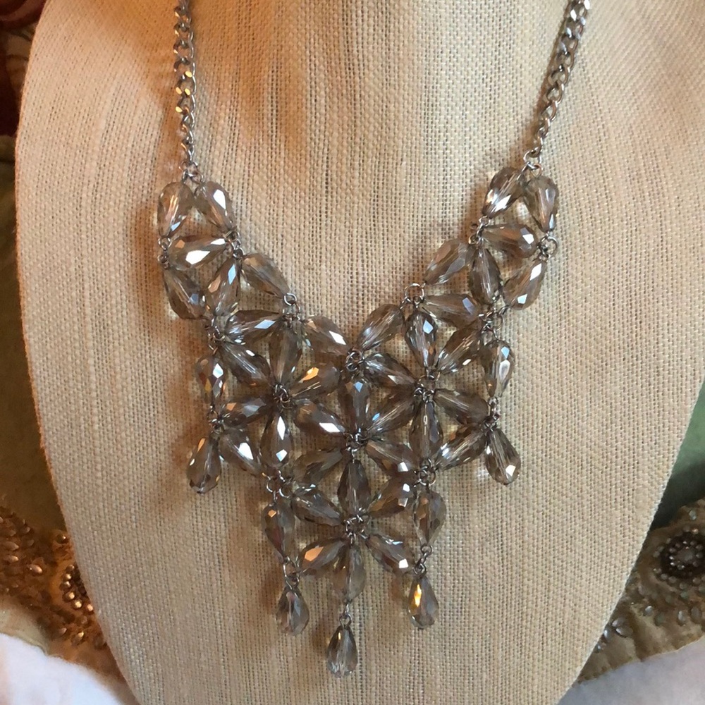 Glamorous necklace